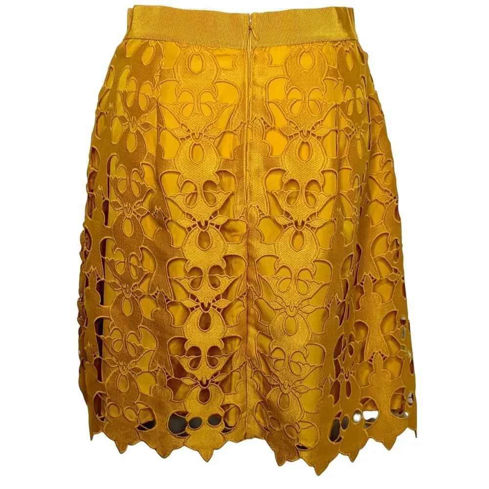 Elegant Yellow Lace Skirt - Picture 2 of 4